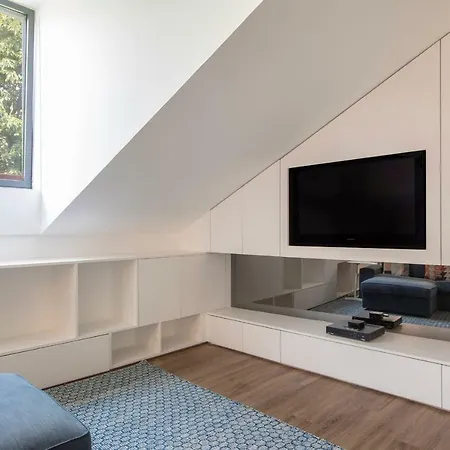 Lovelystay - Contemporary Portuguese Loft