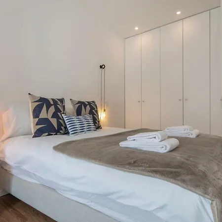 Apartment Lovelystay - Contemporary Portuguese Loft *