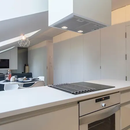 Lovelystay - Contemporary Portuguese Loft *